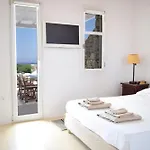 Magdalena Mykonos Agios Ioannis Diakoftis