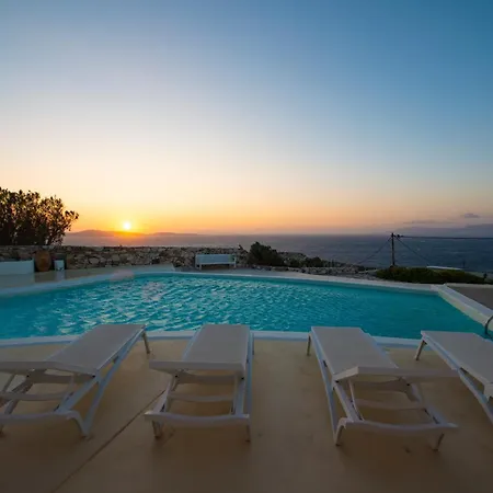 Magdalena Mykonos Agios Ioannis Diakoftis