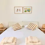 Magdalena Mykonos *