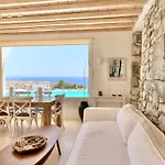 Magdalena Mykonos *